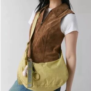 NWT BAGGU Medium Crescent Bag